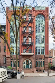 $750,000 | 149 Willow Street, Unit 5D | Brooklyn Heights