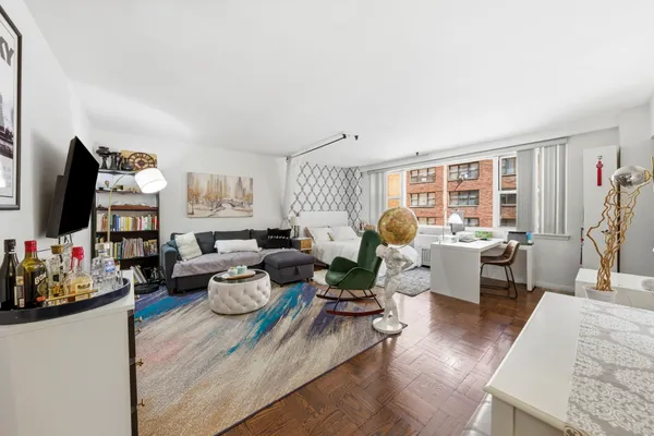 $3,650 | 139 East 33rd Street, Unit 5M | Kips Bay
