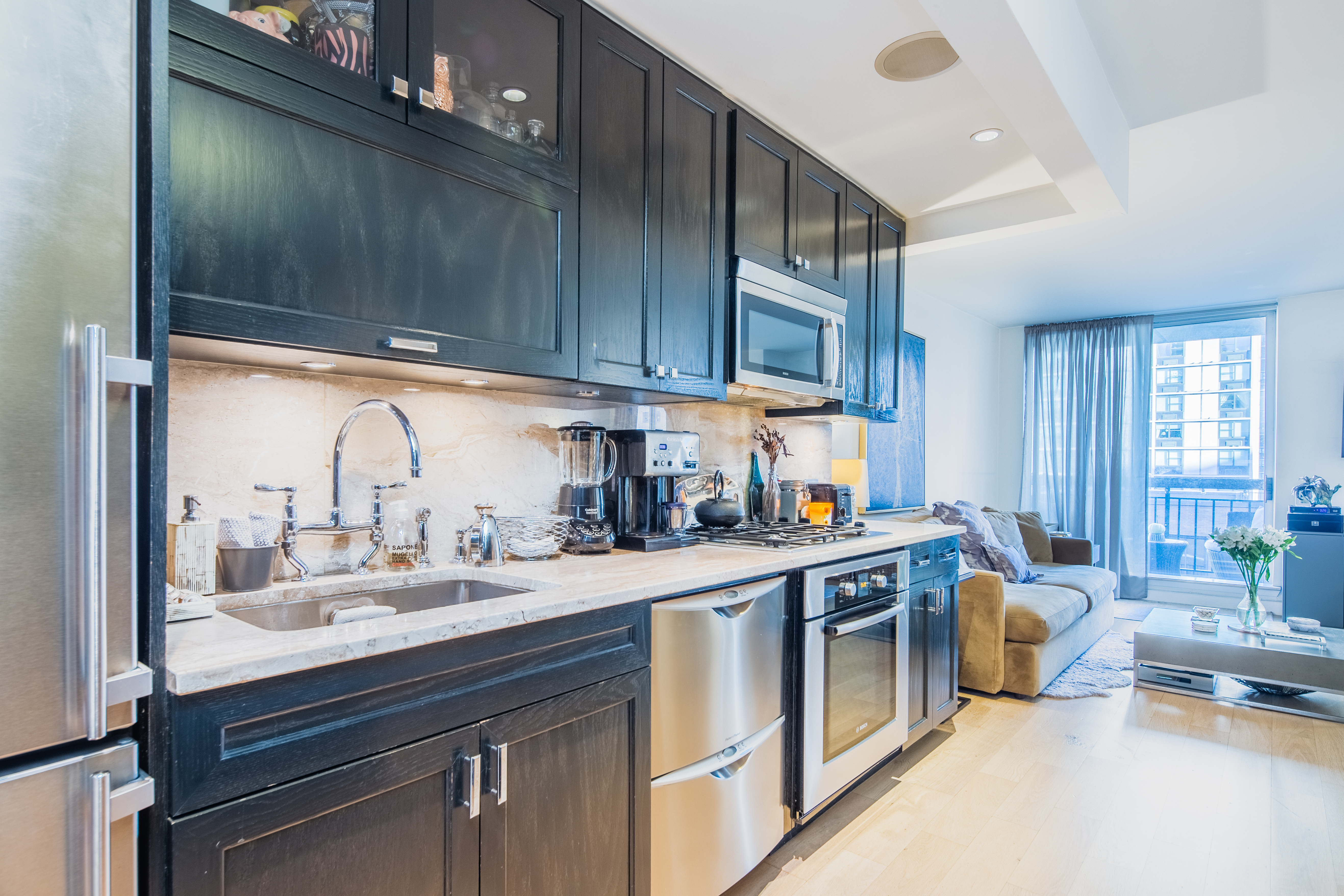 333 Rector Place, Unit 1102 Manhattan, NY 10280 - Photo 4 of 12