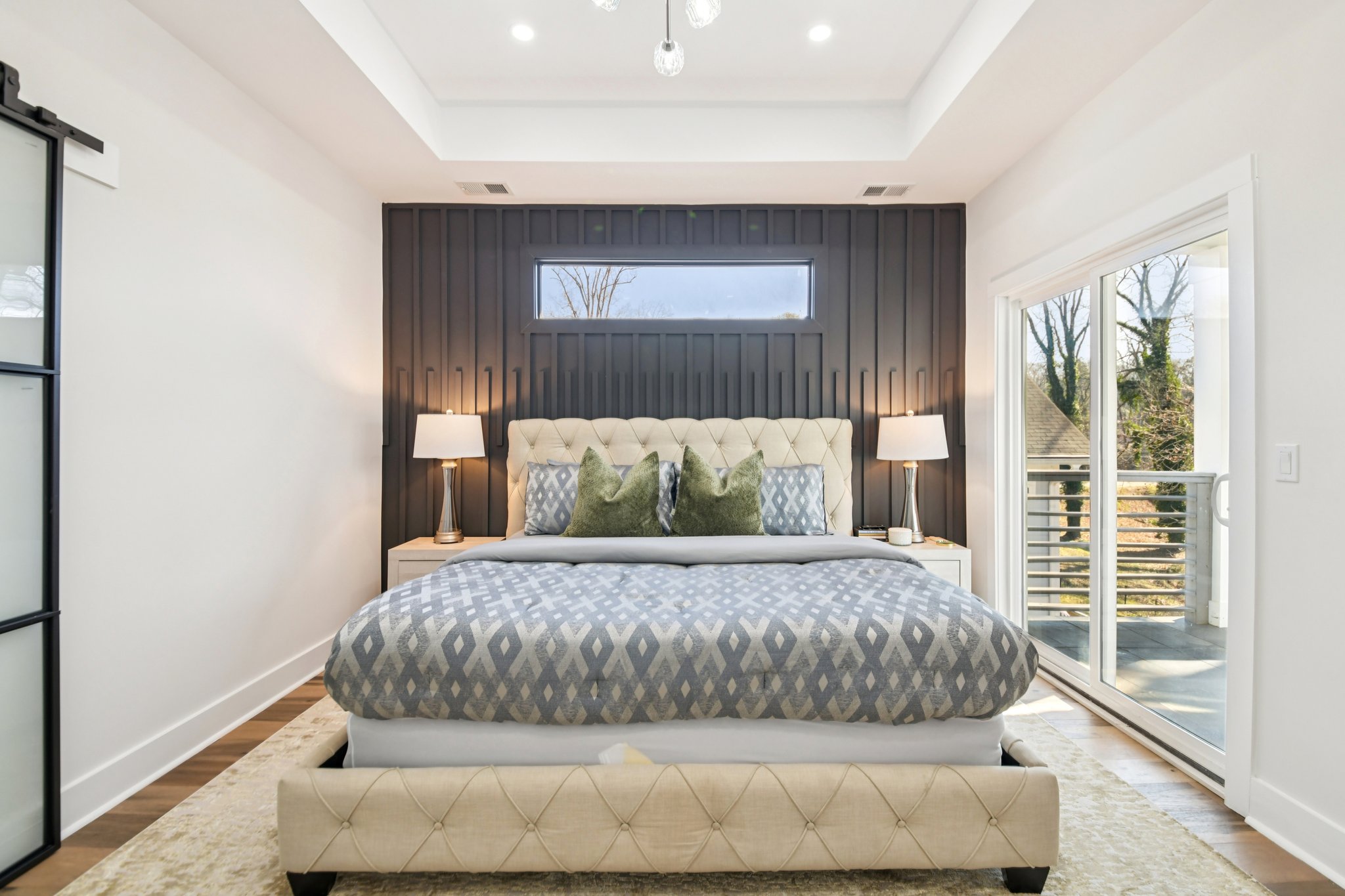 2014 Cambridge Avenue Atlanta, GA 30337 - Photo 5 of 34