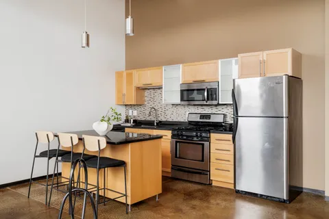 Contact Agent | 120 Holmes Street, Unit 304, Quincy, MA 02171
