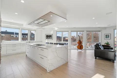 $1,350,000 | 527 Brown Street, Philadelphia, PA 19123