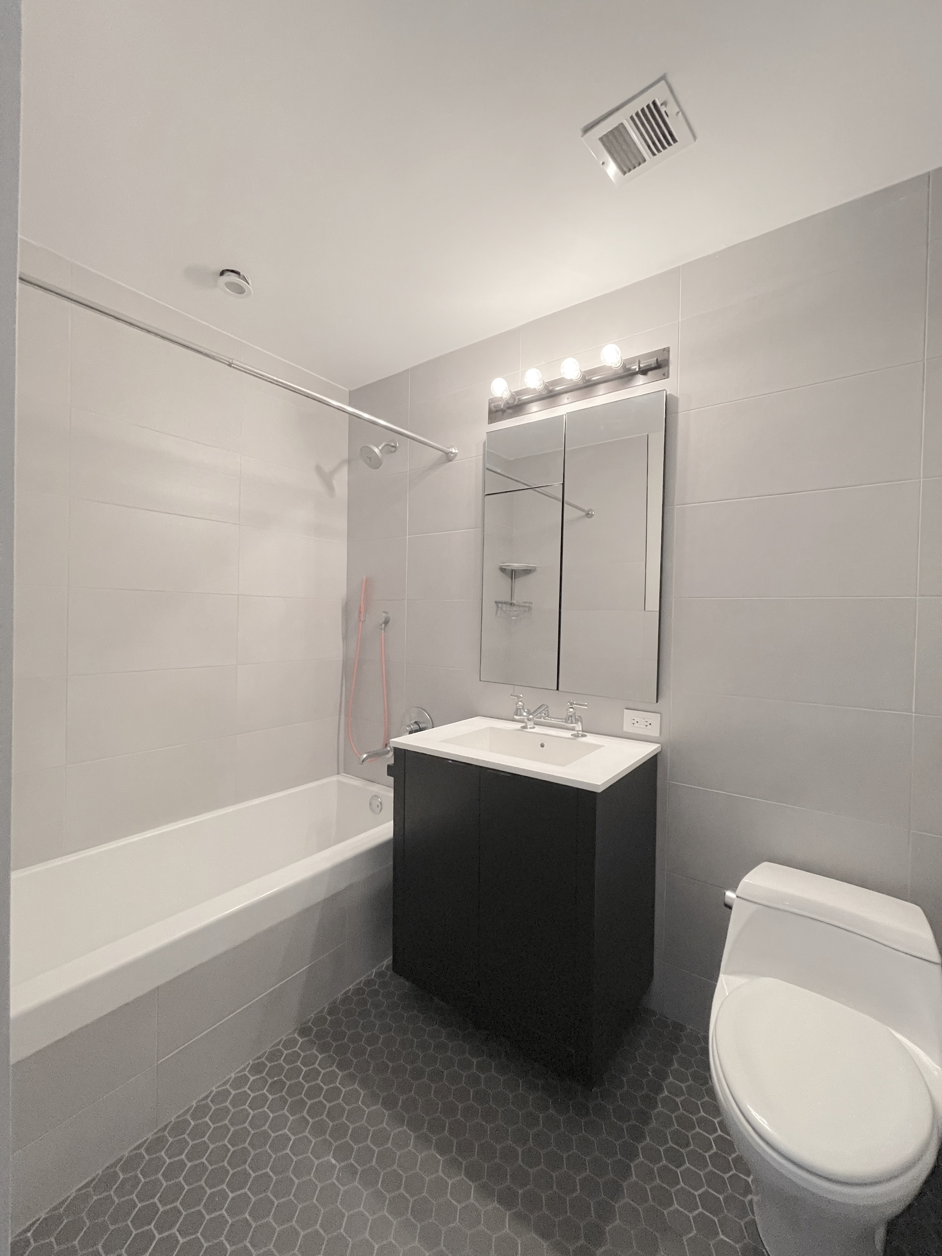 540 West 28th Street, Unit 4E Manhattan, NY 10001 - Photo 8 of 11