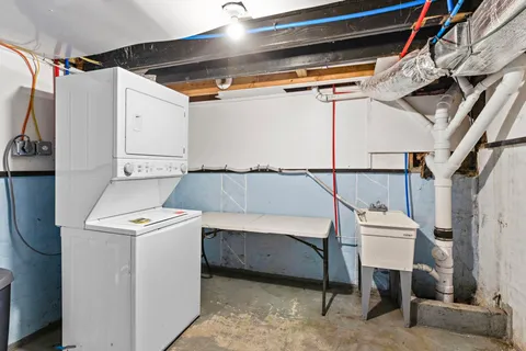 $875,000 | Brinkerhoff Street, Jersey City, NJ 07304