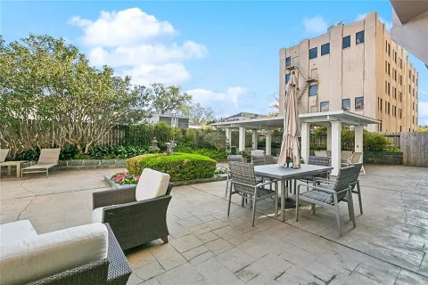 $156,000 | 2100 St Charles Avenue, Unit 7N, New Orleans, LA 70130