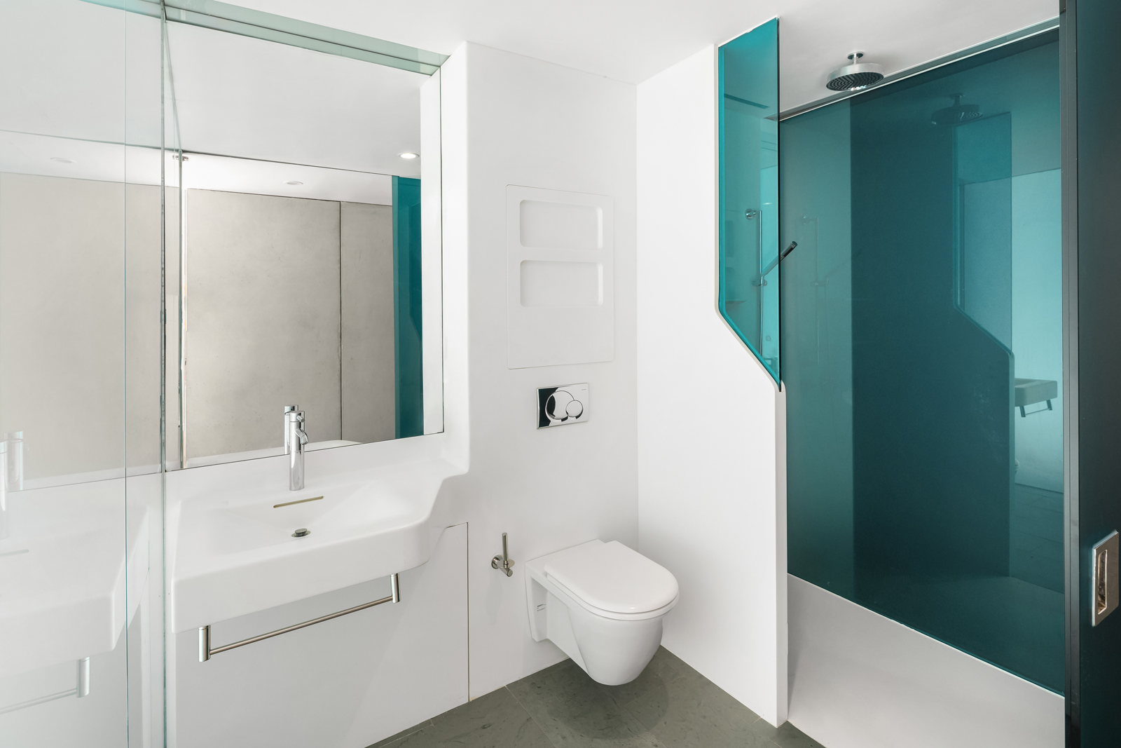 166 Perry Street, Unit 3B Manhattan, NY 10014 - Photo 10 of 12