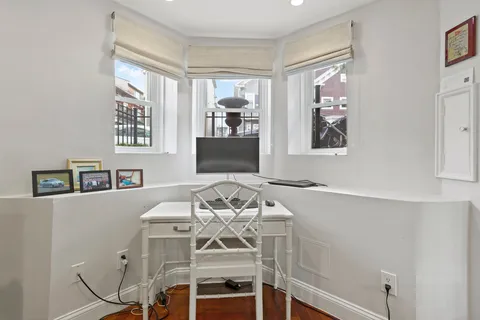 $899,000 | 554 East 5th Street, Unit 1, South Boston, MA 02127