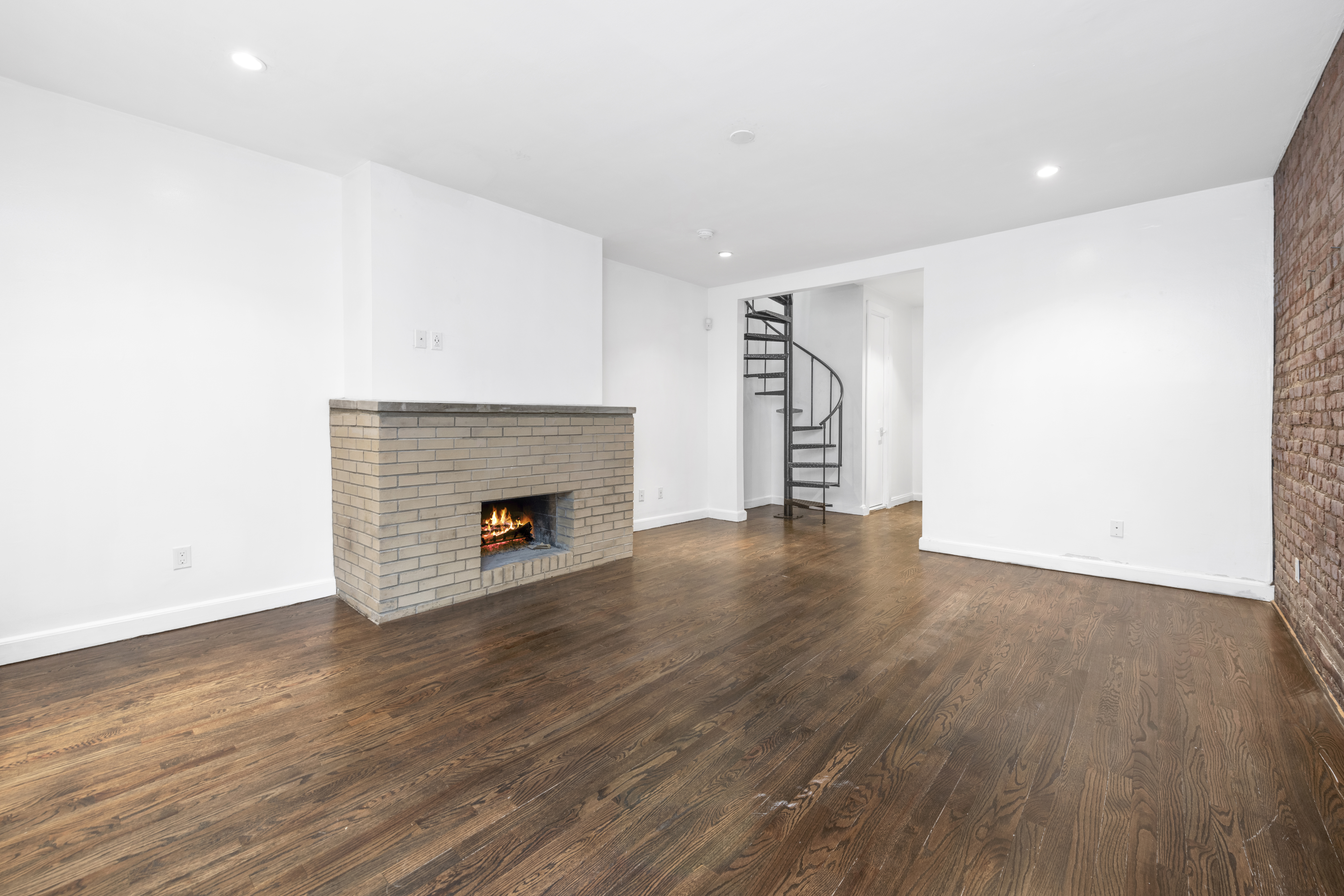 218 East 13th Street, Unit 2 Manhattan, NY 10003 - Photo 10 of 16