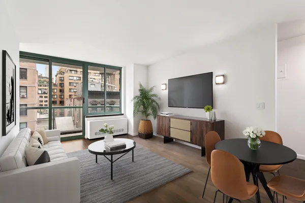 $1,250,000 | 22 West 15th Street, Unit 7E | Flatiron