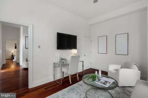 $885,000 | 701 South 6th Street, Philadelphia, PA 19147