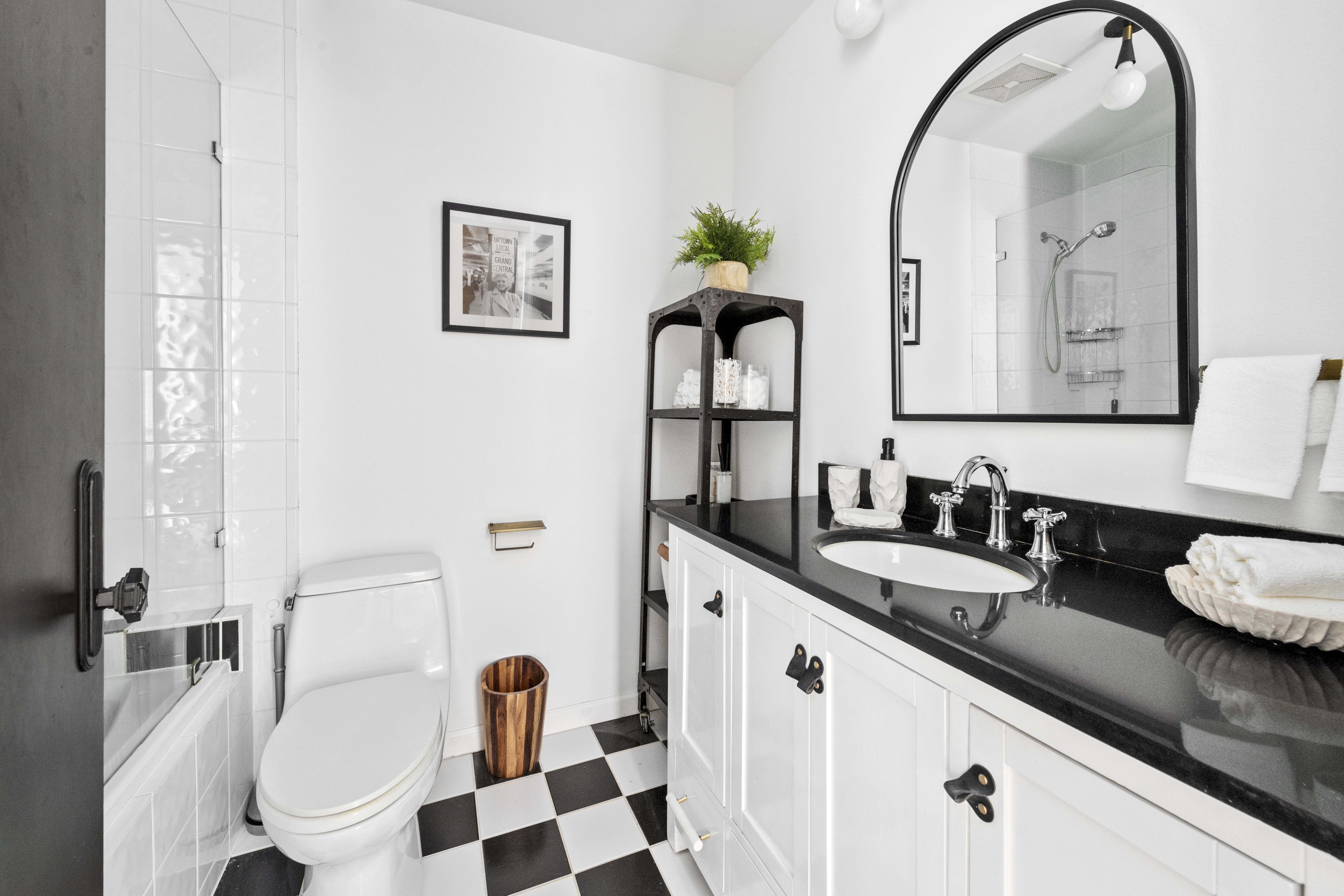 176 Johnson Street, Unit 7E Brooklyn, NY 11201 - Photo 16 of 22