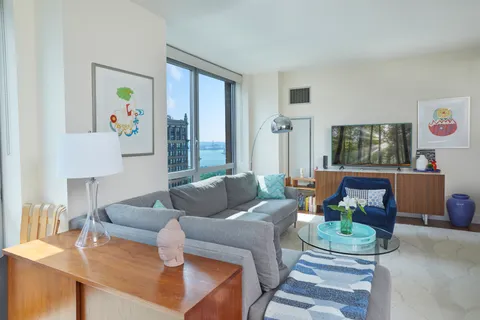 $1,985,000 | 30 West Street, Unit 23B | Battery Park City