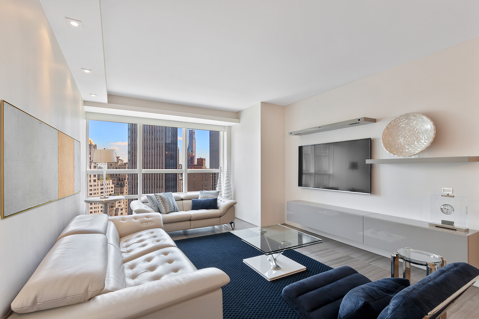 146 West 57th Street, Unit 40B Manhattan, NY 10019 - Photo 2 of 7