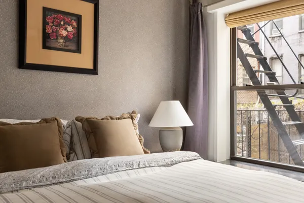 $895,000 | 130 West 16th Street, Unit 6 | Chelsea