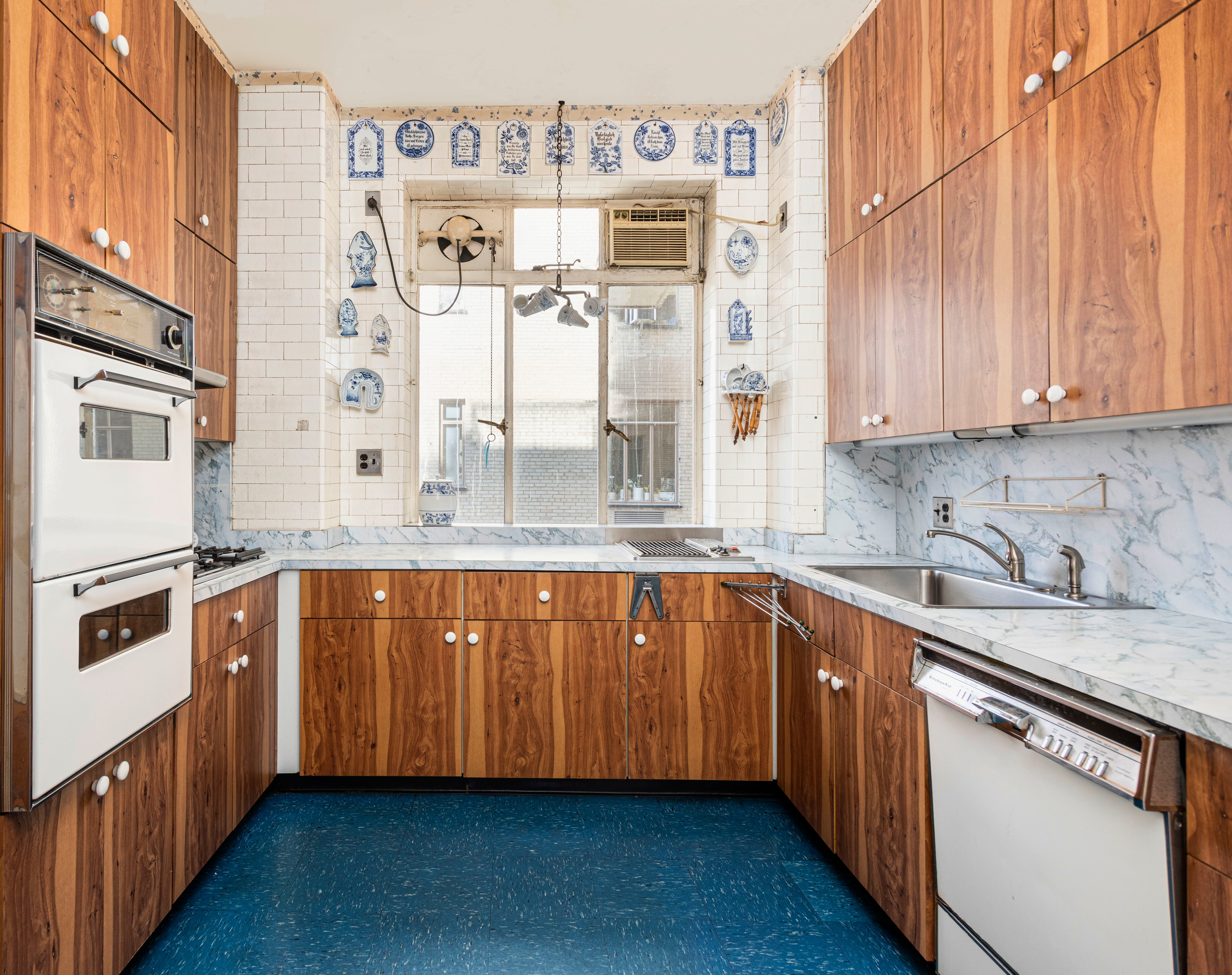 145-146 Central Park West, Unit 10A Manhattan, NY 10023 - Photo 12 of 18