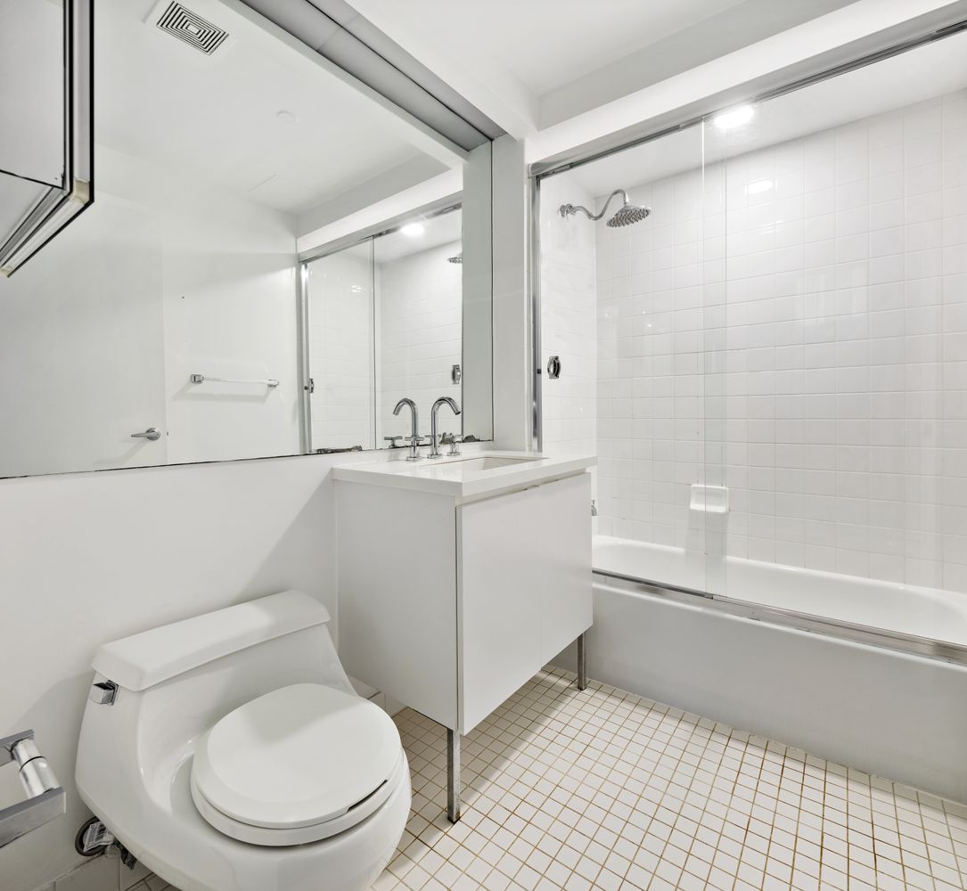 56 Pine Street, Unit 3D Manhattan, NY 10005 - Photo 8 of 10