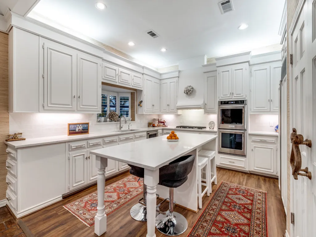 $1,200,000 | 5723 Overdowns Drive, Dallas, TX 75230