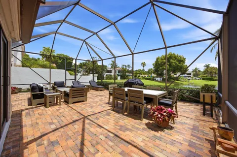 $1,295,000 | 22583 Caravelle Circle, Boca Raton, FL 33433