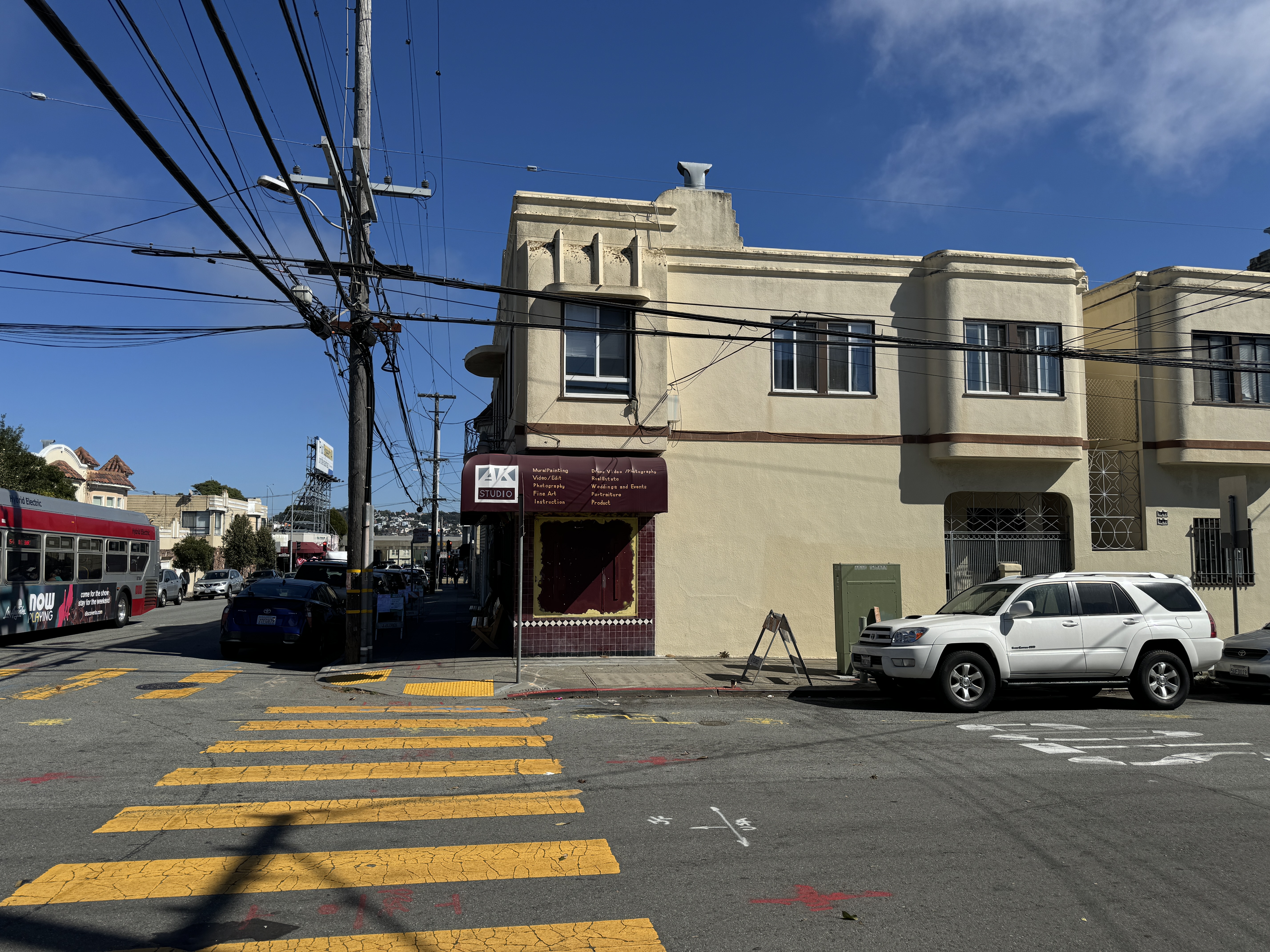 153 Bacon Street San Francisco, CA 94134 - Photo 25 of 26 a view of a car park in front of a building