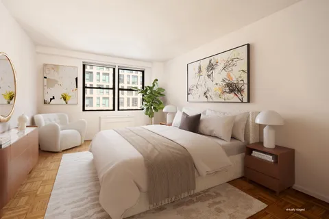 $995,000 | 201 East 21st Street, Unit 10C | Gramercy