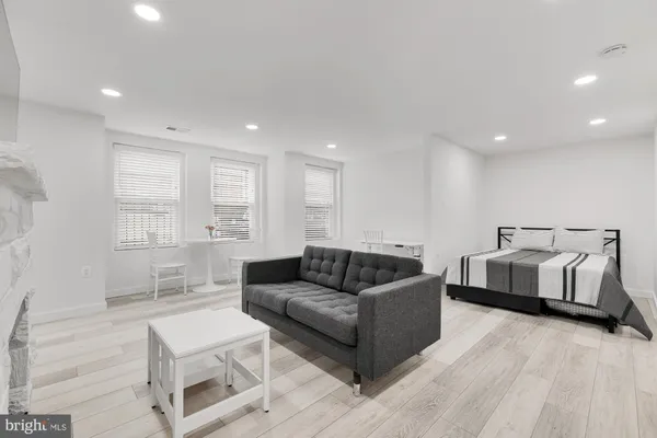 $2,175 | 1821 19th Street Northwest, Unit 2, Washington, DC 20009