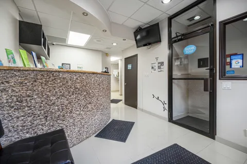 $1,595,000 | 62-22 Myrtle Avenue | Glendale