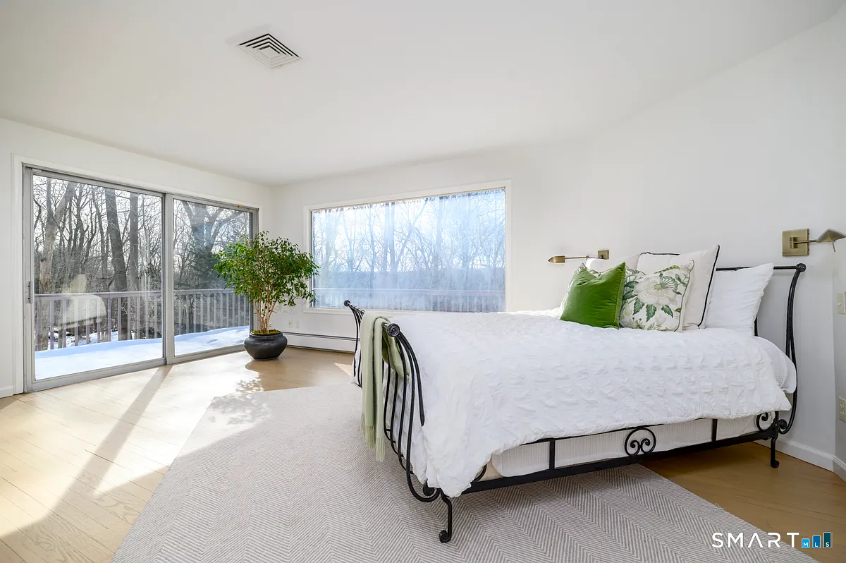 1238 Westover Road Stamford, CT 06902 - Photo 13 of 27