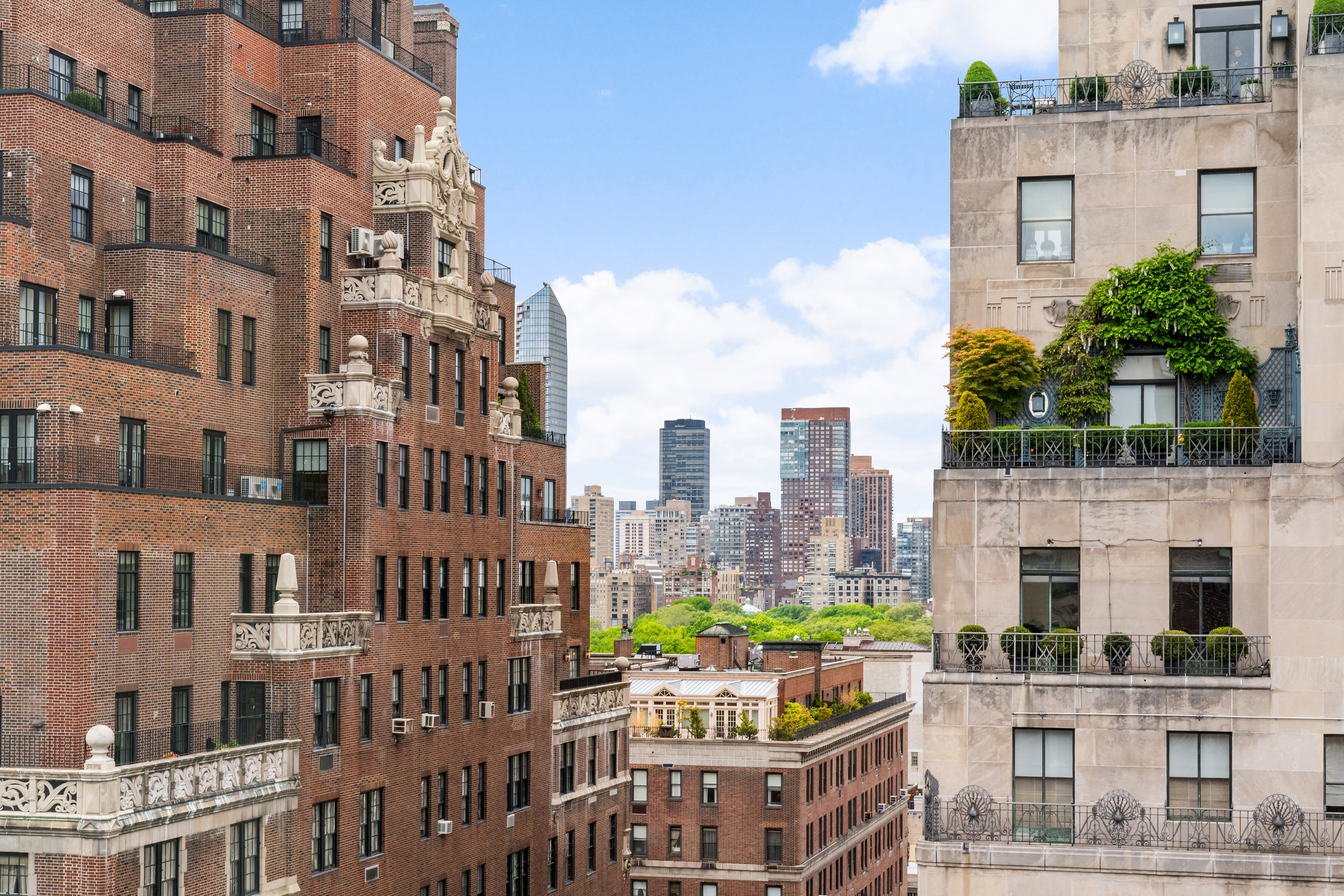 737 Park Avenue, Unit 19A Manhattan, NY 10021 - Photo 2 of 27