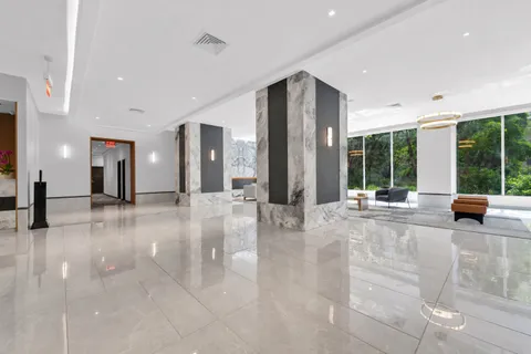 $635,000 | 150 West End Avenue, Unit 10P | Upper West Side