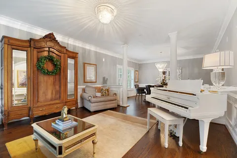 $2,850,000 | 8610 Hartsdale Avenue, Bethesda, MD 20817