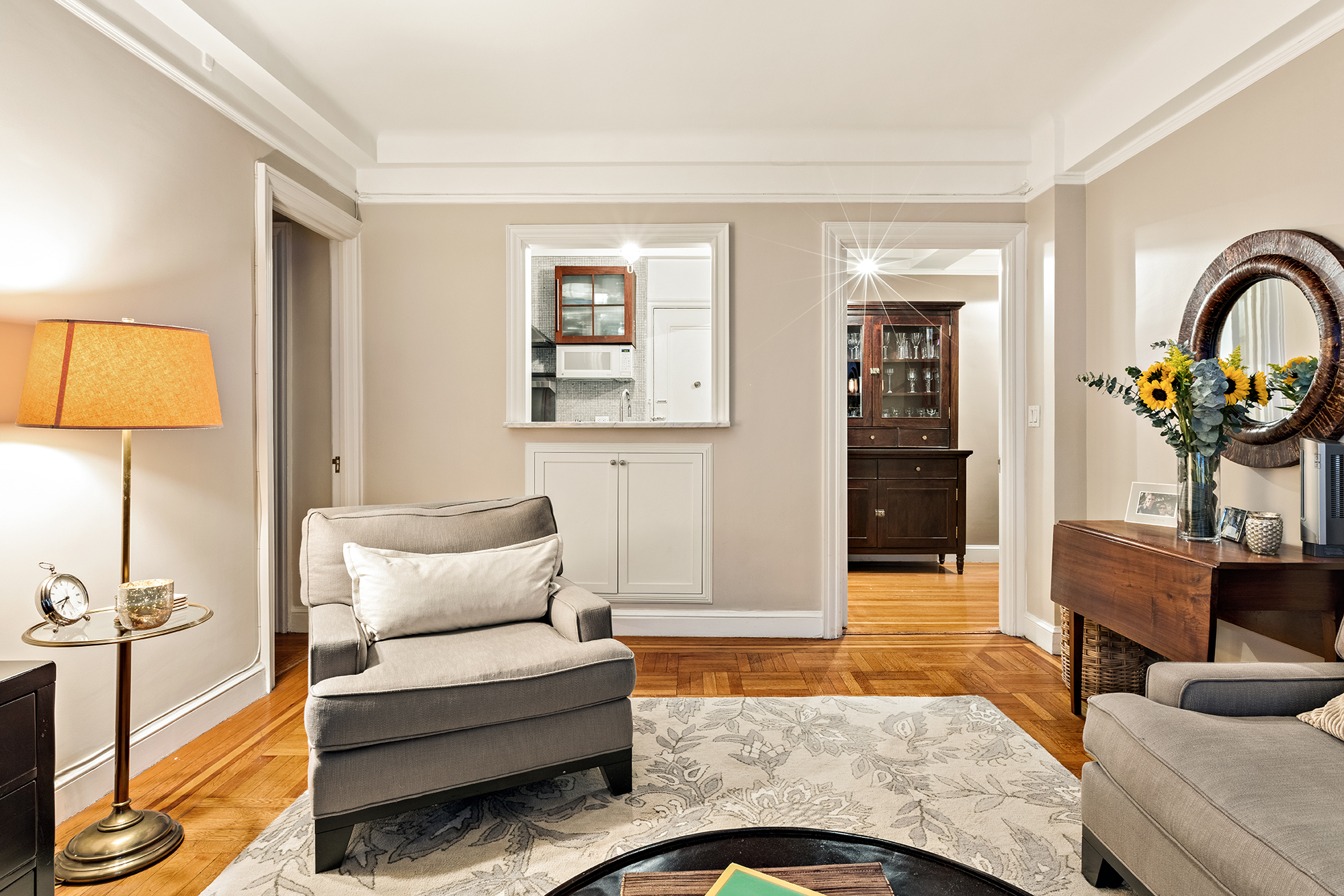 18 West 70th Street, Unit 1D Manhattan, NY 10023 - Photo 2 of 12