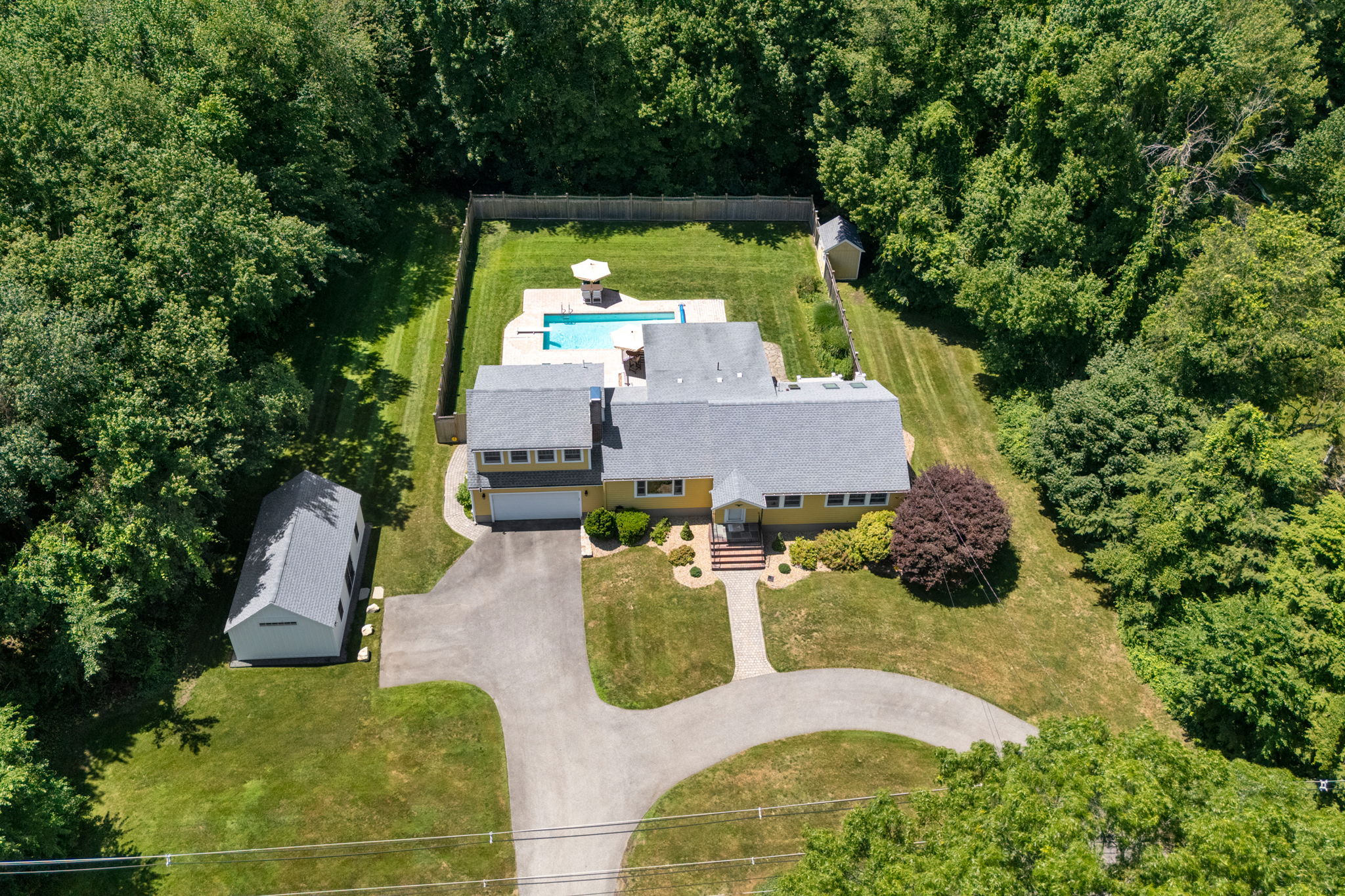 61 Topsfield Road Wenham, MA 01984 - Photo 2 of 18