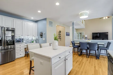 $1,100,000 | 18306 Aspen Dale Court, Boyds, MD 20841