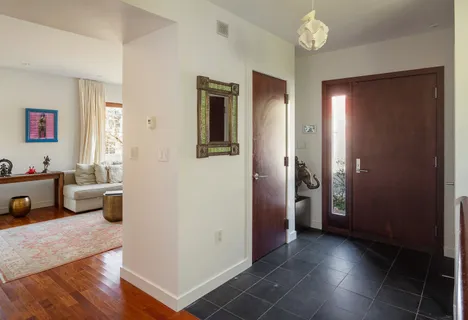 $4,000,000 | 10 Newell Street, Cambridge, MA 02140