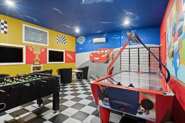 $673,500 | 9050 Stinger Drive, Davenport, FL 33896