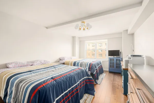 $1,175,000 | 142 East 16th Street, Unit 17E | Gramercy