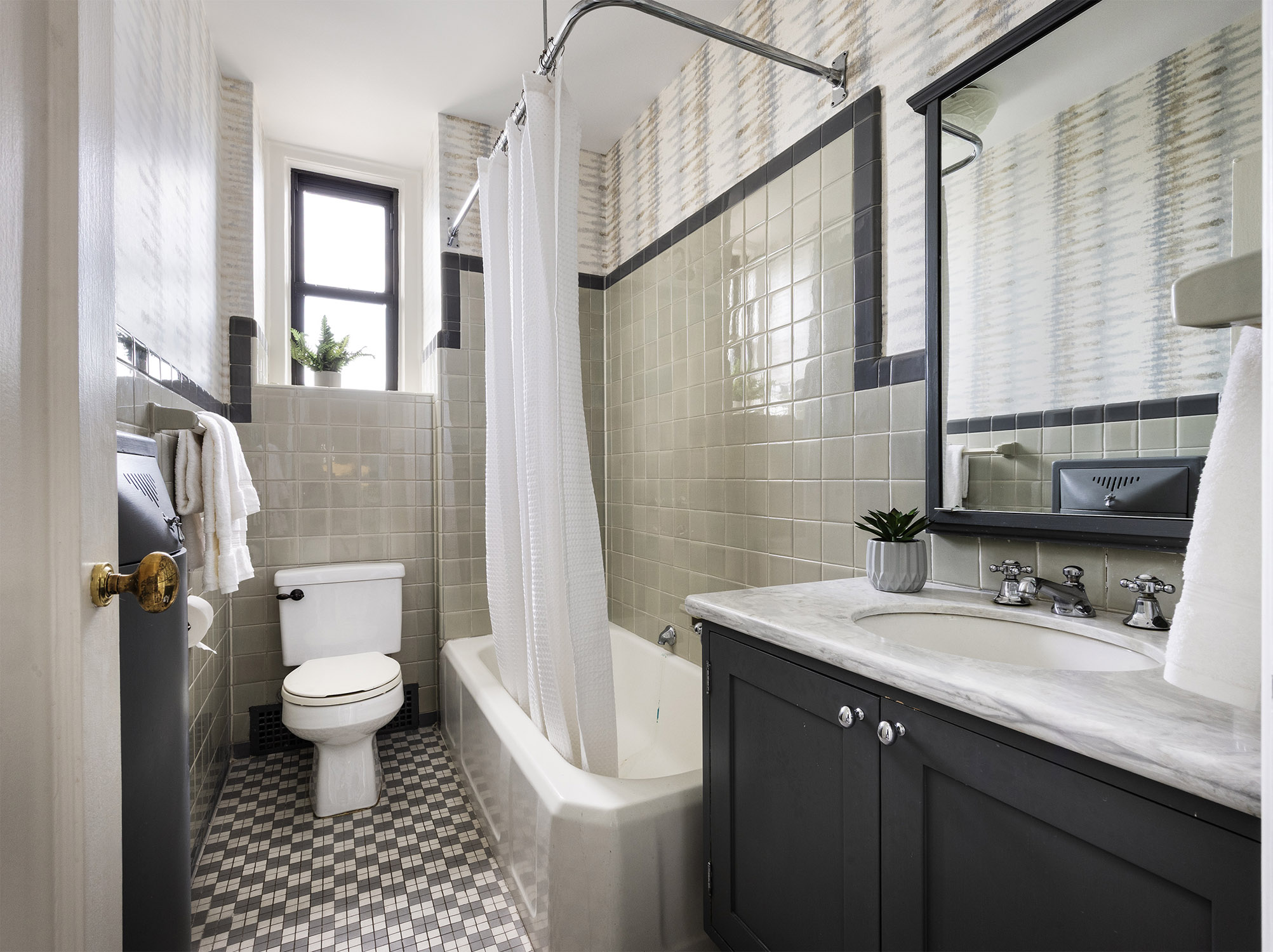 137 Riverside Drive, Unit 12B Manhattan, NY 10024 - Photo 18 of 25