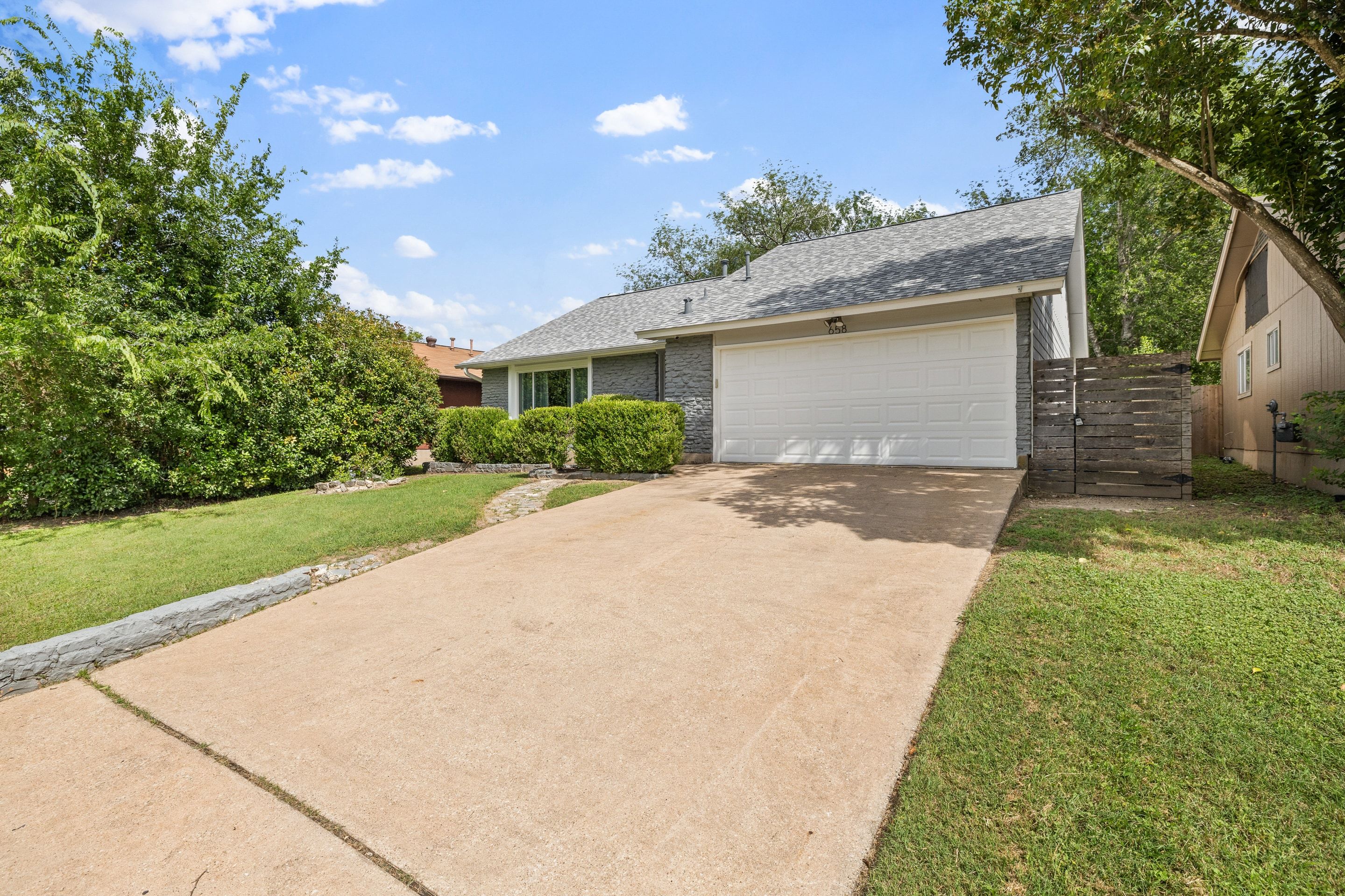 658 Mairo Street Austin, TX 78748 - Photo 3 of 46
