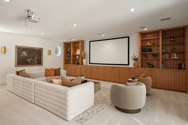 $4,100,000 | Laurel Canyon Road, Los Angeles, CA 90046