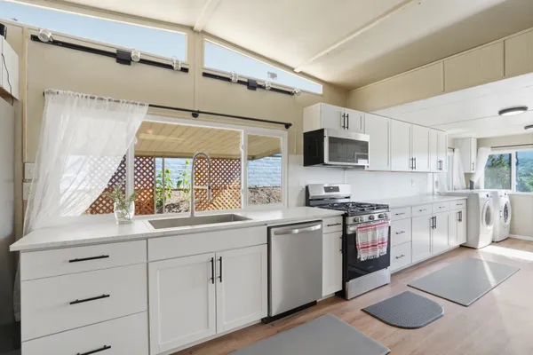 $199,999 | 12970 Highway 8 Business, El Cajon, CA 92021