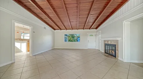 $525,000 | 2452 Whippoorwill Circle, Sarasota, FL 34231