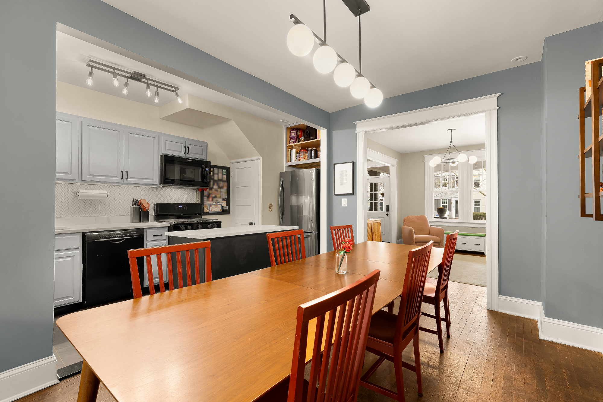 2022 37th Street Northwest Washington, DC 20007 - Photo 8 of 33