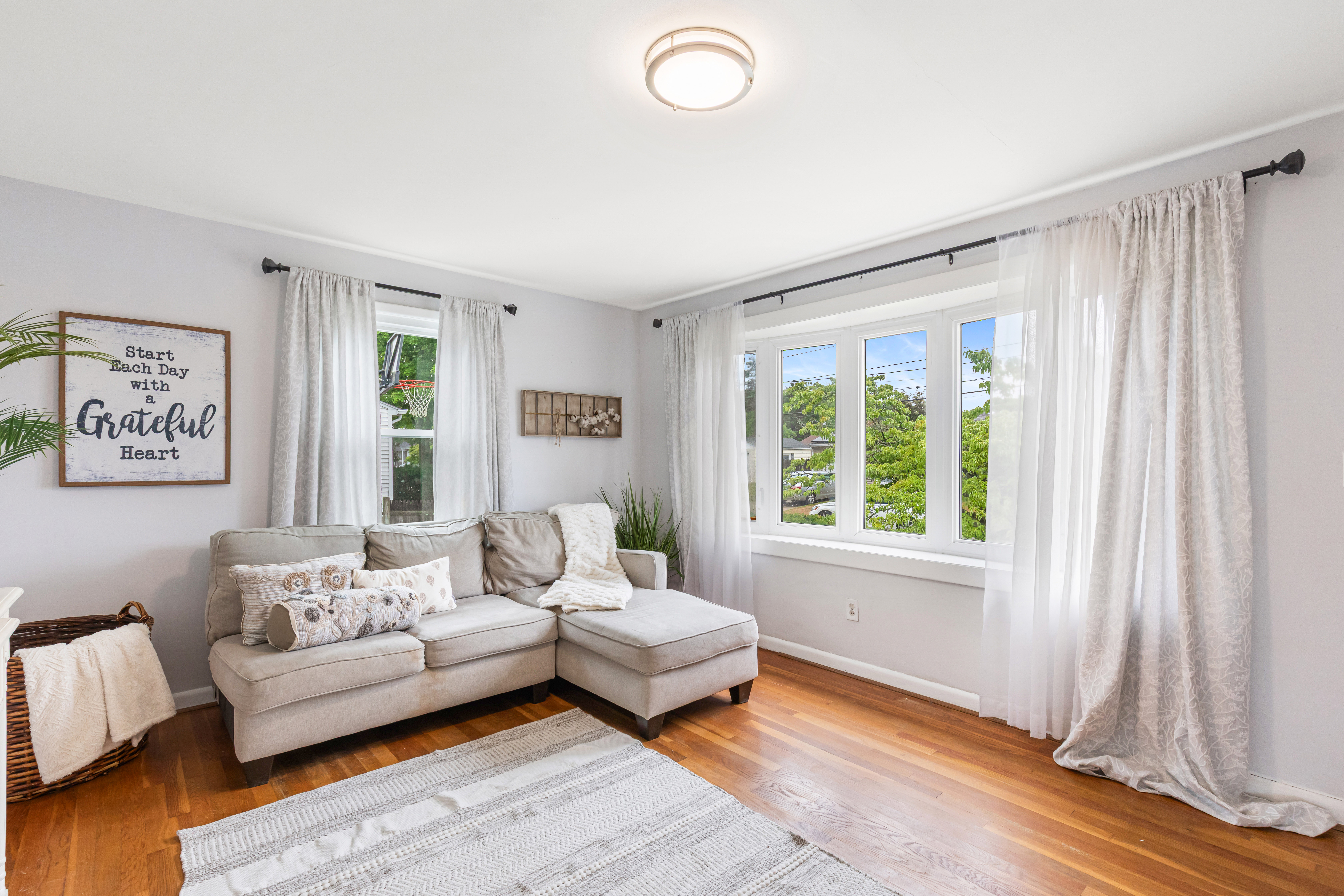 14 Primrose Drive Riverside, RI 02915 - Photo 9 of 36