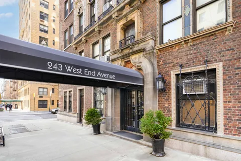 $445,000 | 243 West End Avenue, Unit 714 | Upper West Side