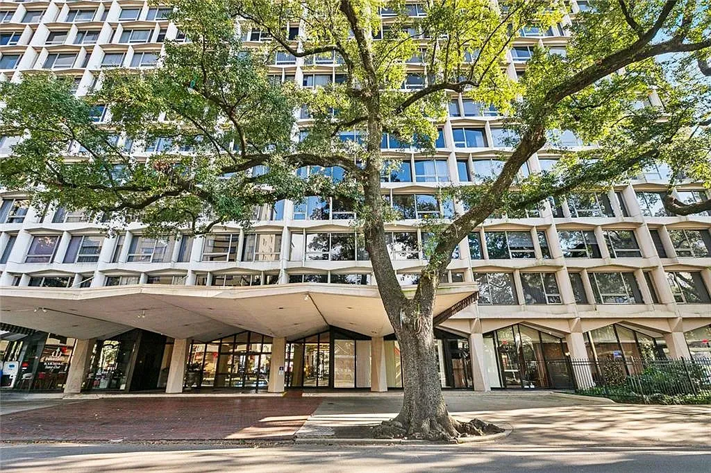 $156,000 | 2100 St Charles Avenue, Unit 7N, New Orleans, LA 70130