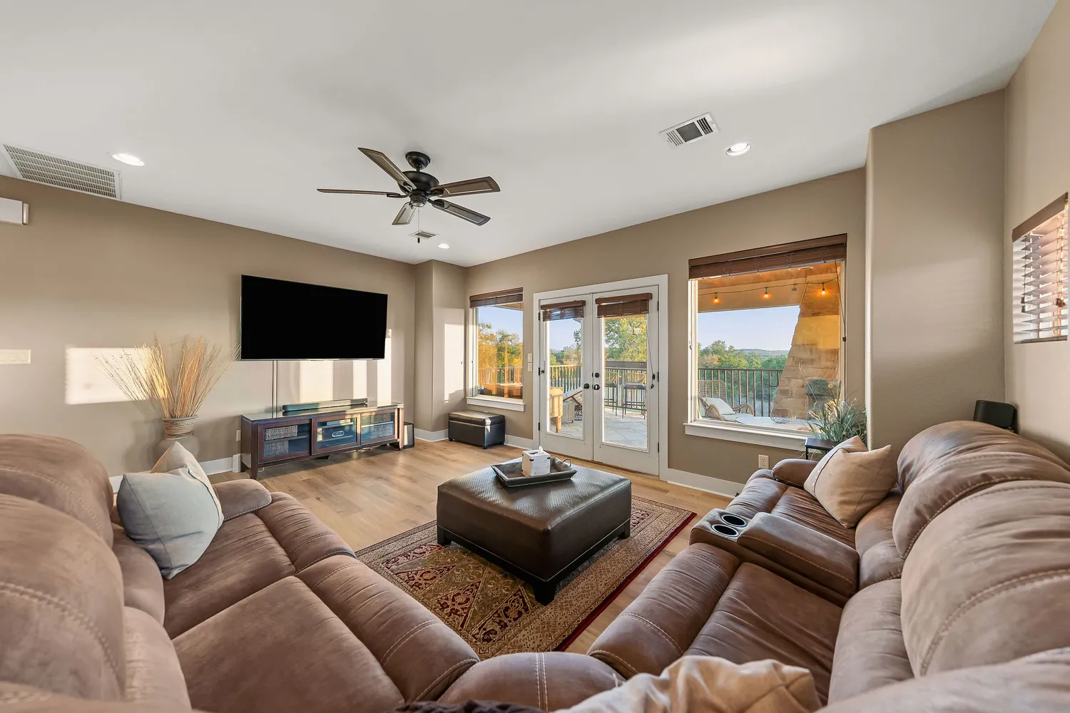 $1,285,000 | 309 Hacienda Place, Dripping Springs, TX 78620