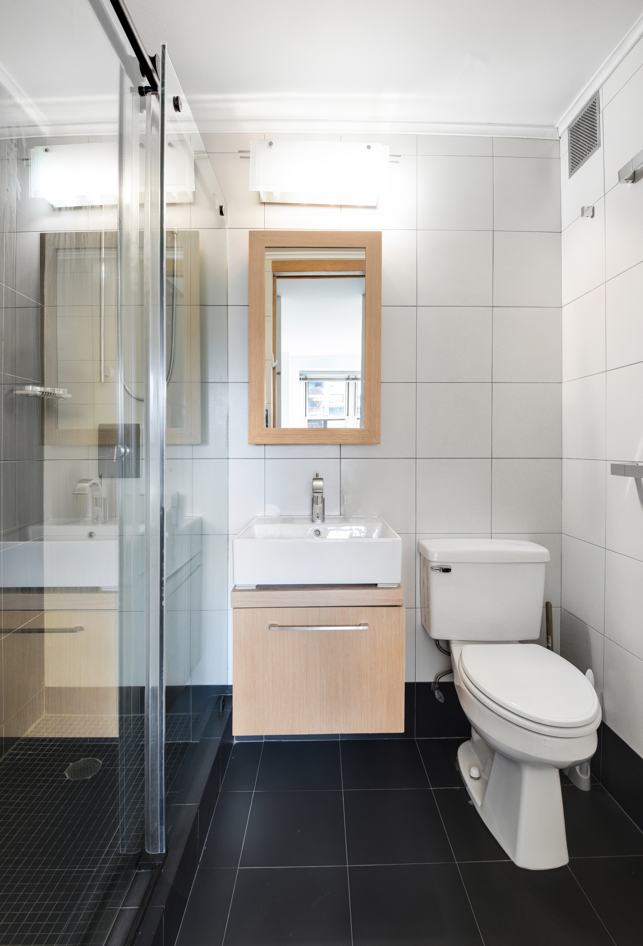 305 East 24th Street, Unit 11S Manhattan, NY 10010 - Photo 9 of 11
