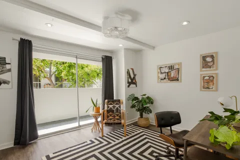 $775,000 | 1701 Clinton Street, Unit 325, Los Angeles, CA 90026