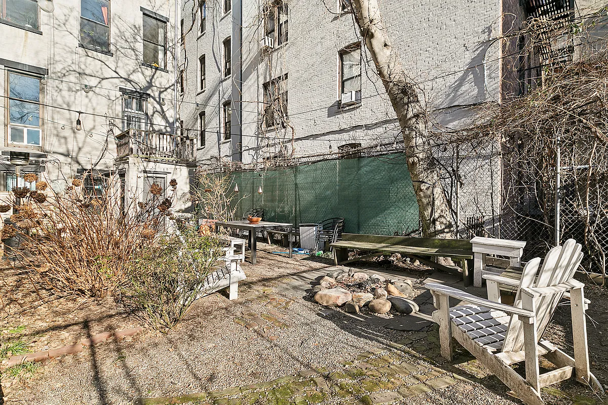 1100 Dean Street, Unit 4 Brooklyn, NY 11216 - Photo 10 of 13 a view of a chairs and table in backyard