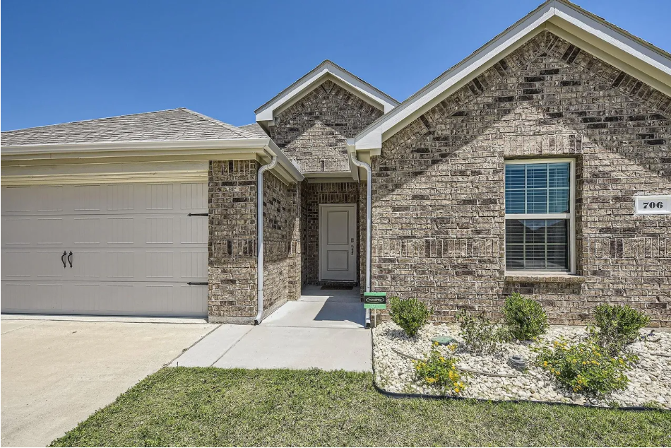 706 Spur Ridge Princeton, TX 75407 - Photo 4 of 31